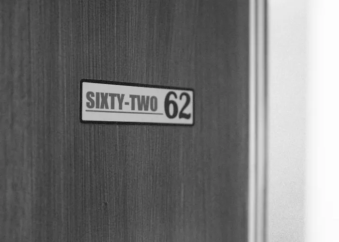 Sixty Two 62 Apartman *