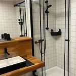 Sixty Two 62 Apartment
